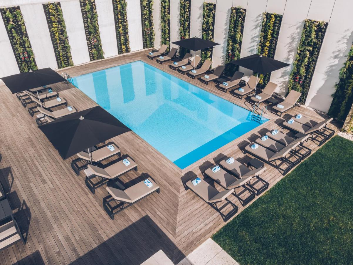فندق إيبيروستار سيلكشين لشبونة Lisboa المظهر الخارجي الصورة The pool at the hotel