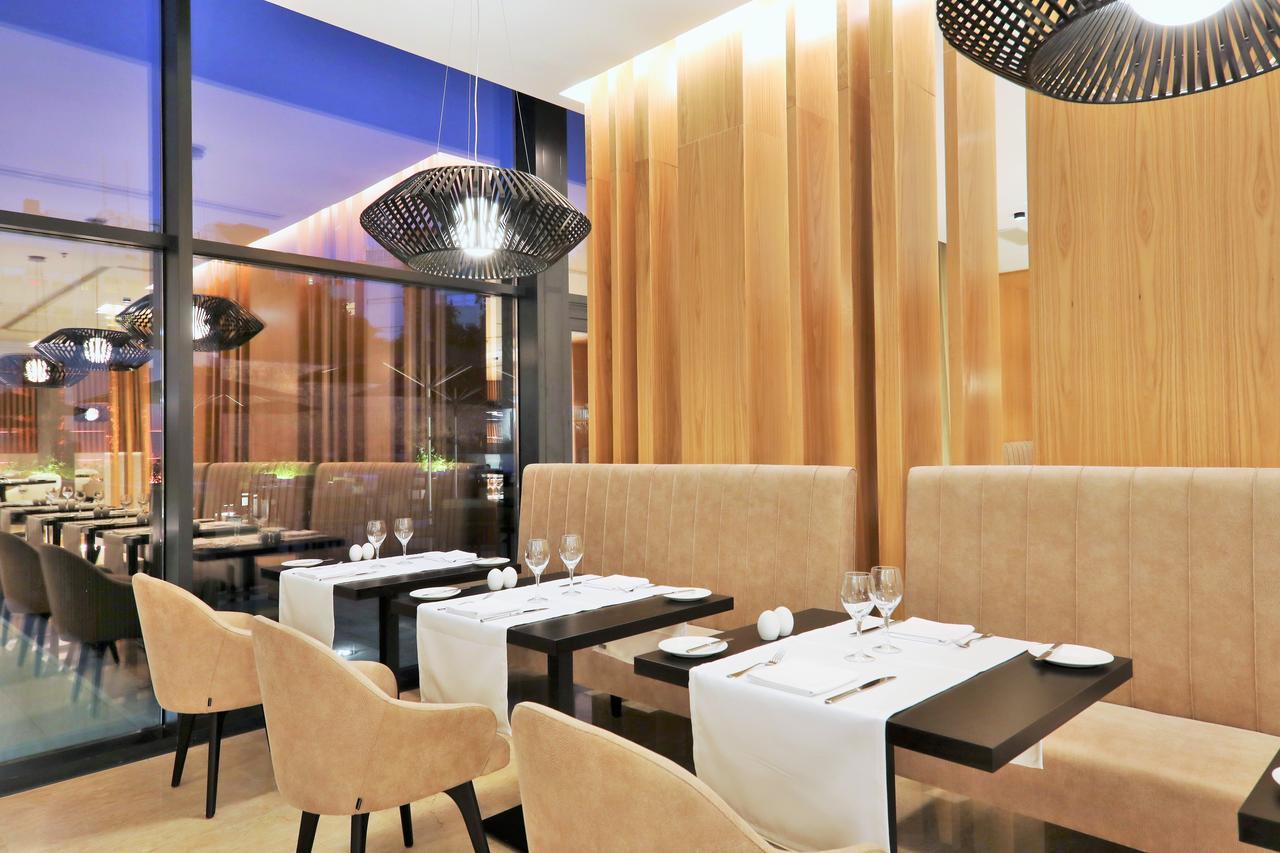 فندق إيبيروستار سيلكشين لشبونة Lisboa المظهر الخارجي الصورة Restaurant interior