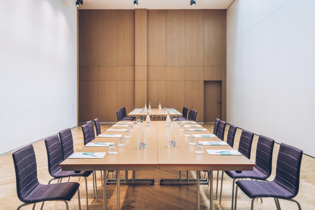 فندق إيبيروستار سيلكشين لشبونة Lisboa المظهر الخارجي الصورة The boardroom